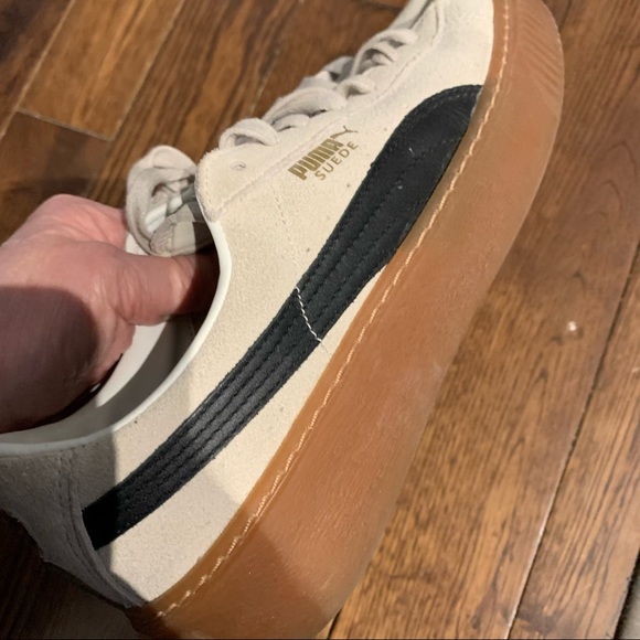 Puma Suede Gum sole Sneakers size 9 - Picture 2 of 14